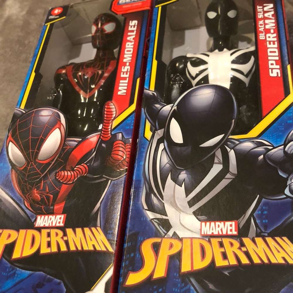 Marvel Spiderman titan hero  figures